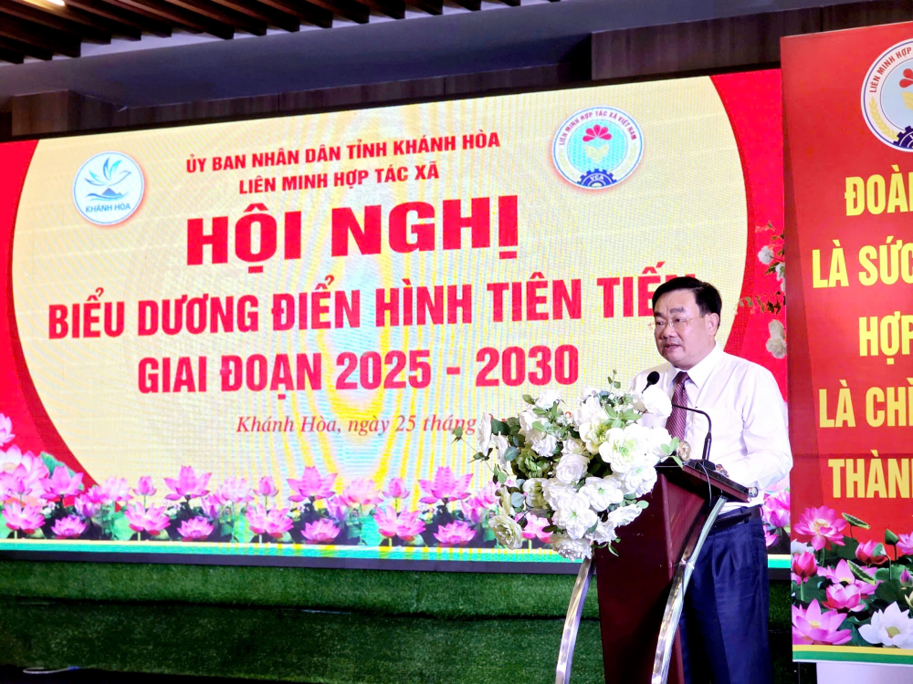 30 tập thể và 30 cá nhân tiêu biểu là những bông hoa tươi thắm, những mô hình kinh tế tập thể điển hình, tiên tiến, được biểu dương, tôn vinh, khen thưởng tại Hội nghị điển hình tiên tiến khu vực kinh tế tập thể, hợp tác xã tỉnh Khánh Hòa giai đoạn 2025 –